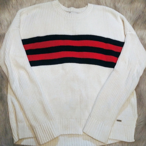 Hollister Sweater - Picture 1 of 2